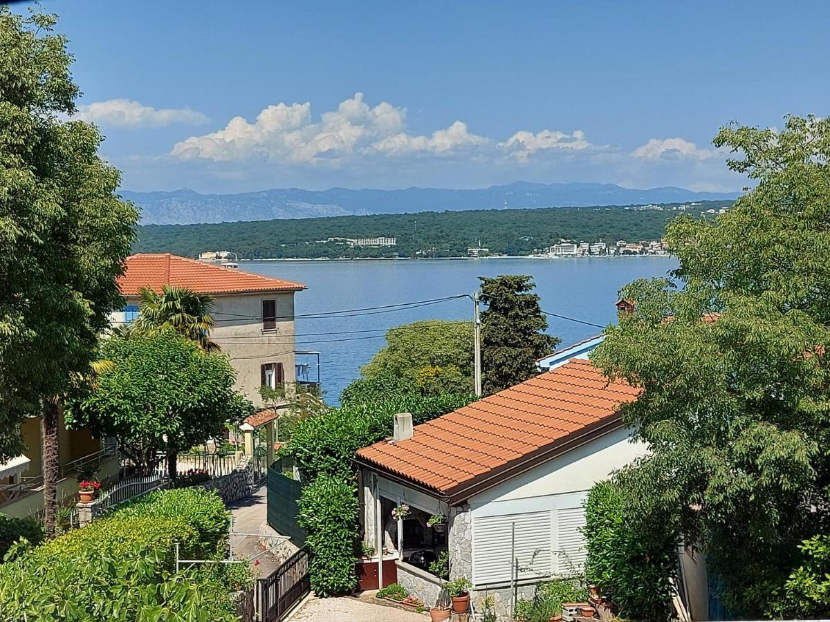 Vila Kraljica Malinska Luaran gambar